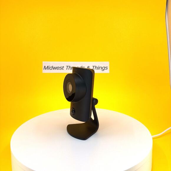 SimpliSafe SimpliCam 1080p Wired Home Security Cam w/ Built-in Privacy Shutter - Picture 3 of 8